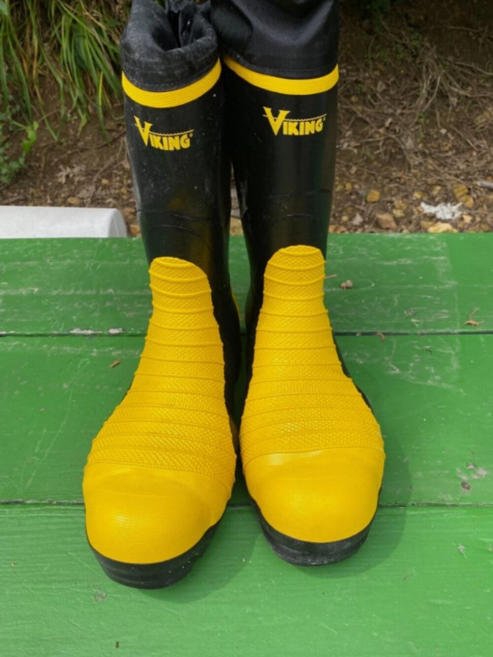 Viking VW42 Size 12 Men's MET Guard Black/Yellow Steel Toe Rubber Boot 35XG24